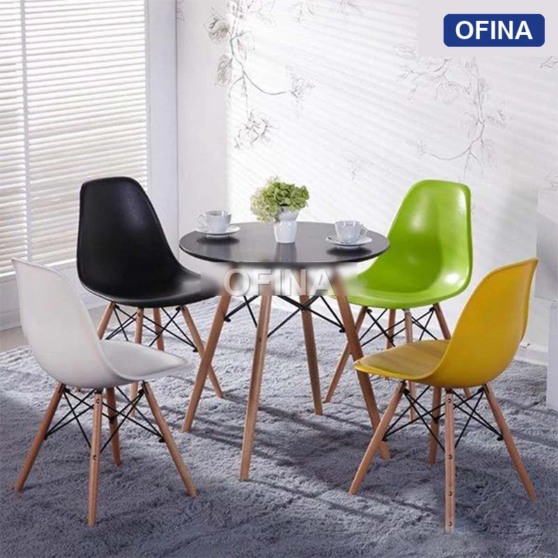 Bàn ghế cafe Eames D600